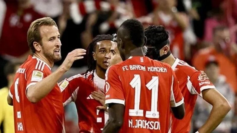 45 phút bế tắc và màn lột xác của Bayern